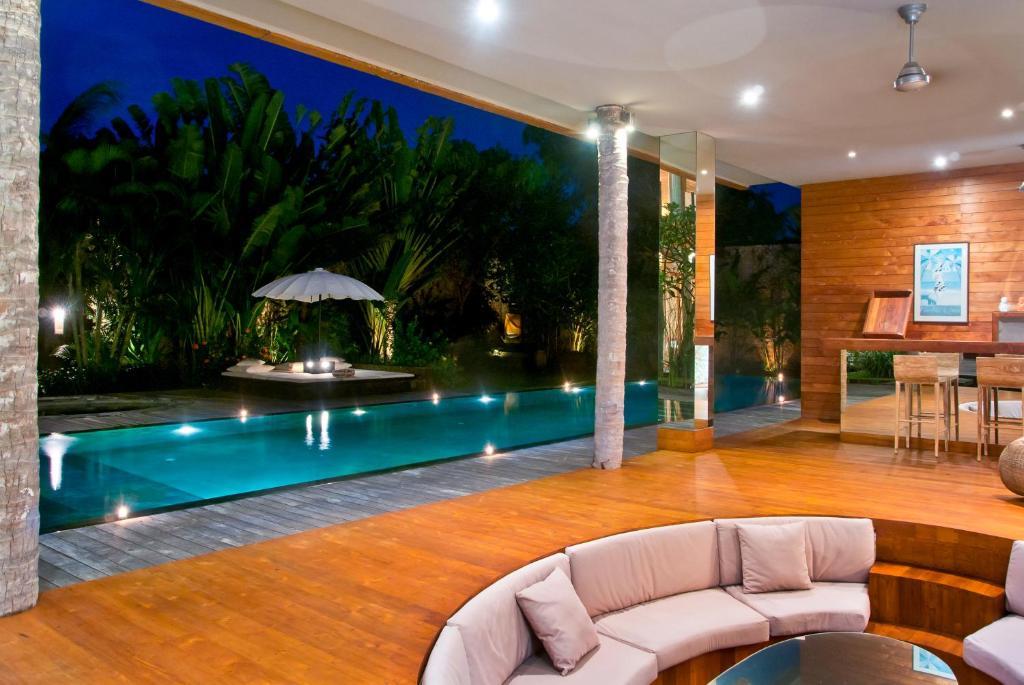 Eko Villa Seminyak - Tropical Villa, Walk To Beach Ngoại thất bức ảnh