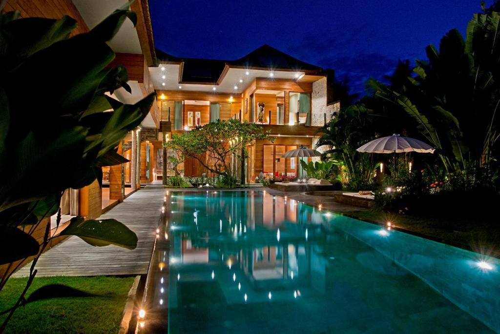 Eko Villa Seminyak - Tropical Villa, Walk To Beach Ngoại thất bức ảnh