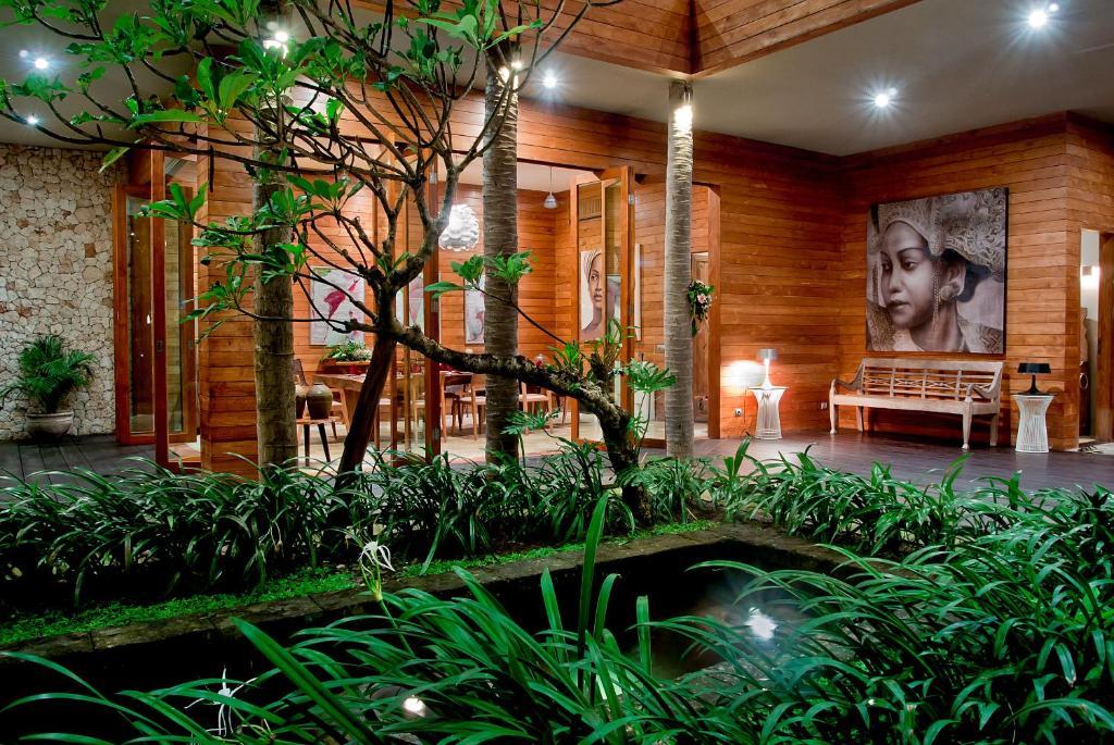 Eko Villa Seminyak - Tropical Villa, Walk To Beach Ngoại thất bức ảnh