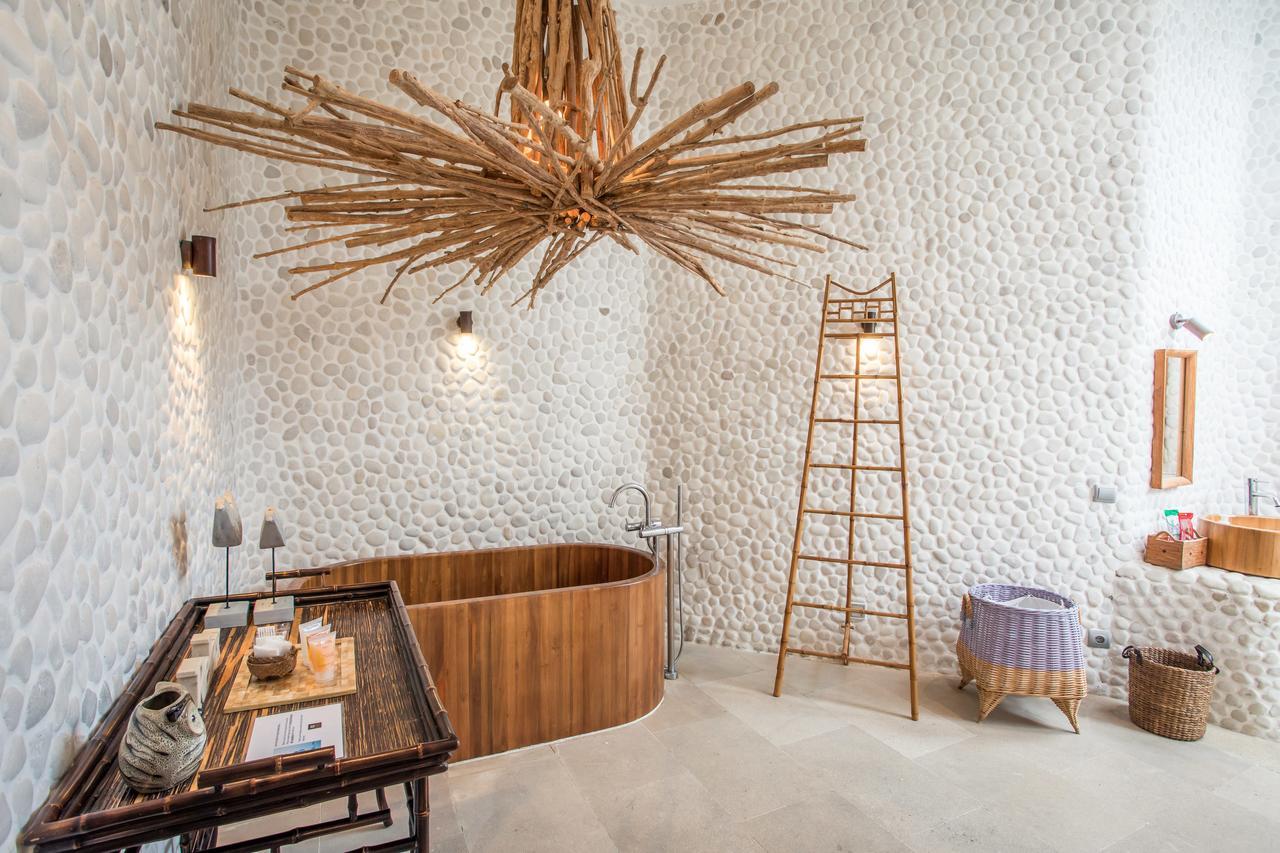 Eko Villa Seminyak - Tropical Villa, Walk To Beach Ngoại thất bức ảnh