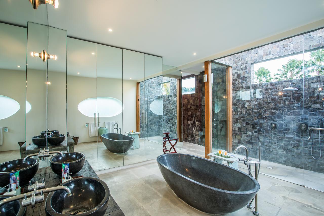 Eko Villa Seminyak - Tropical Villa, Walk To Beach Ngoại thất bức ảnh
