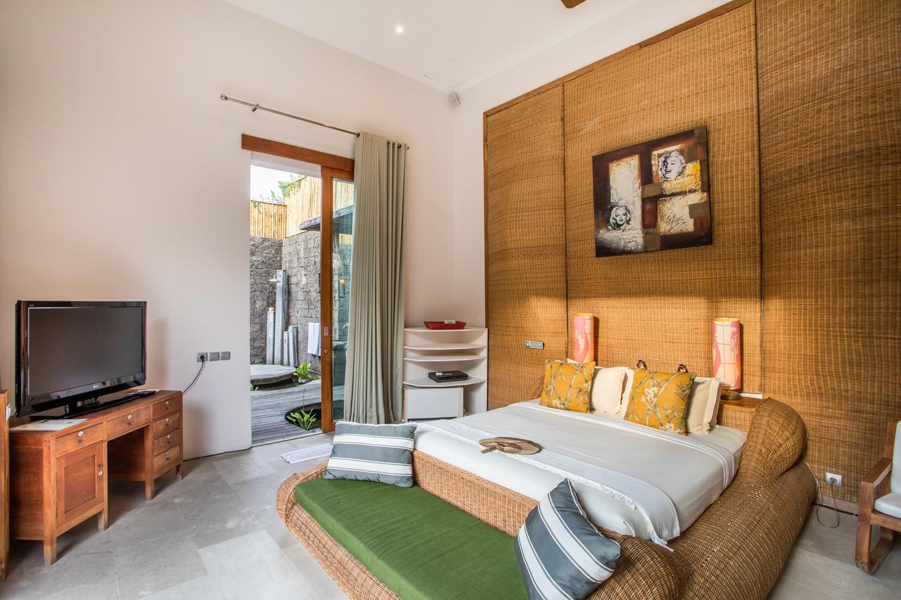 Eko Villa Seminyak - Tropical Villa, Walk To Beach Ngoại thất bức ảnh